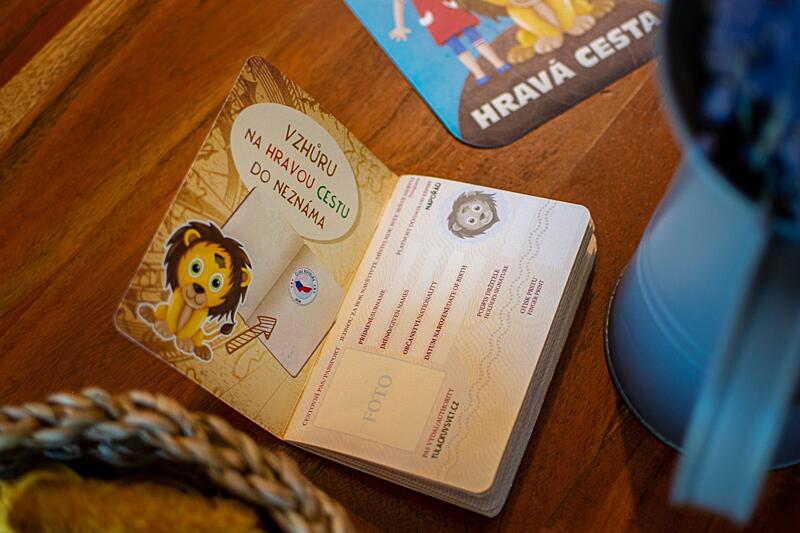dárky pro malé cestovatele - dětský cestovní pas